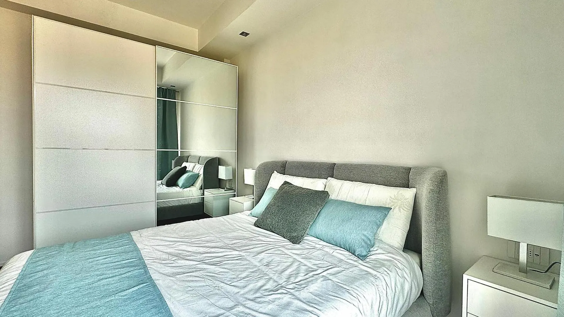 Tonfano Waterfront Penthouse Apartment Marina di Pietrasanta