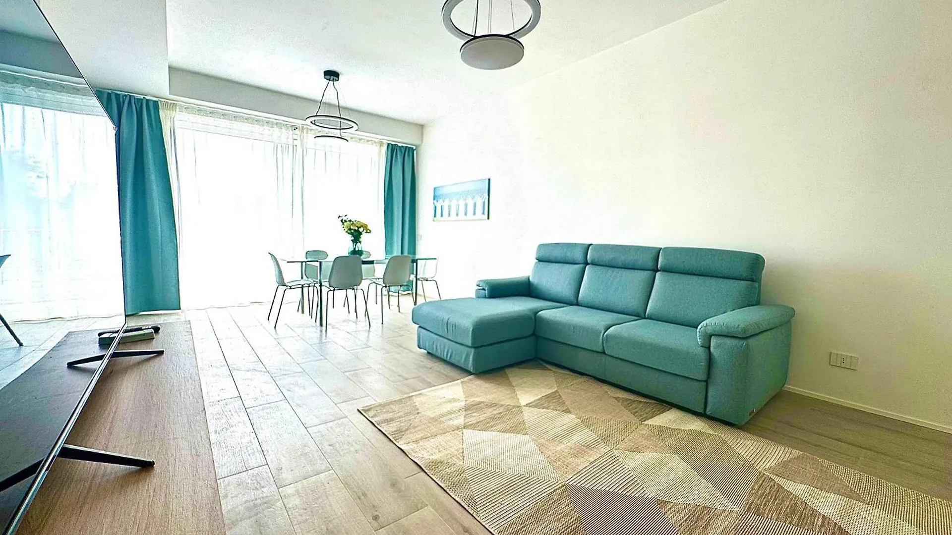 Tonfano Waterfront Penthouse Apartment Marina di Pietrasanta Italy