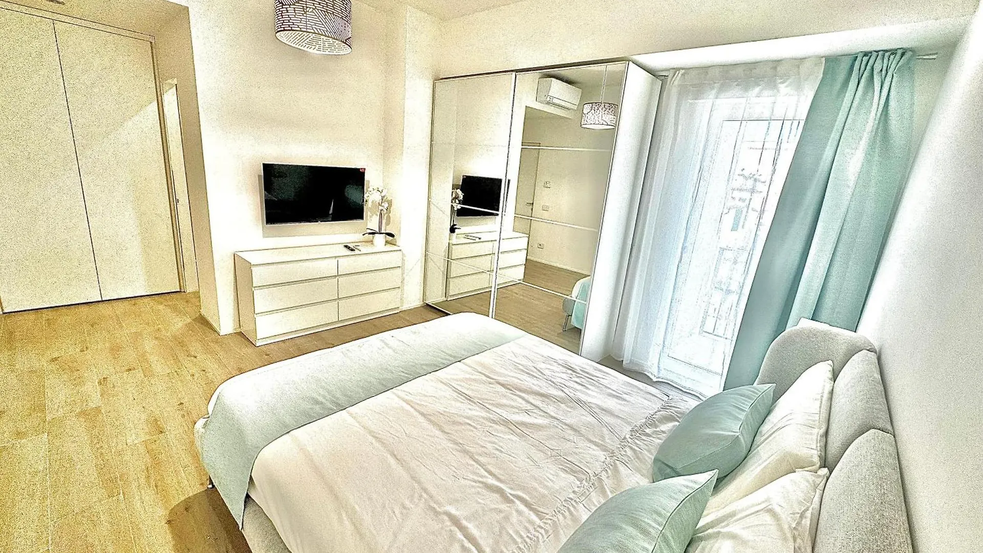 Tonfano Waterfront Penthouse Apartment Marina di Pietrasanta