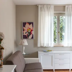 2-bedroom Apt, With Balcony & Aircondition - 50 M From The Apartment